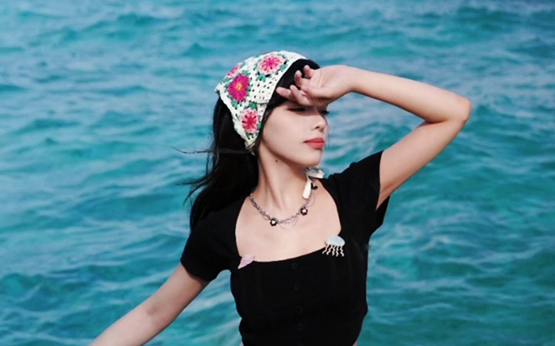 90后流行乐女歌手,演员,布依族女孩黄霄雲