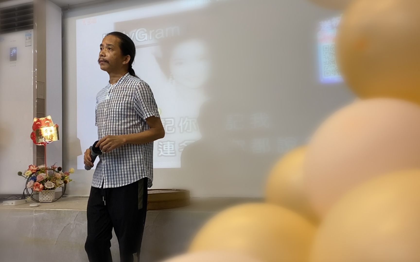 邓丽君的《你怎么说》被拾荒歌手符凡迪唱成这样,你接受吗?