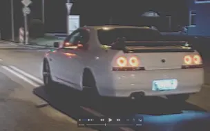 Video herunterladen: JDM经典回味：RX7 RX8 MX5 - SKYLINE R33