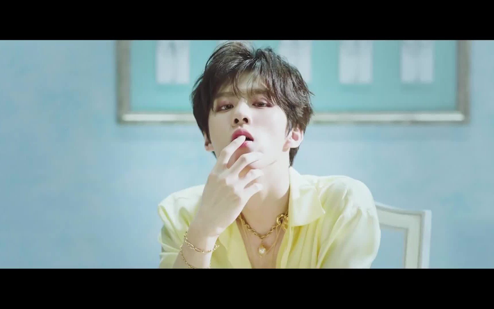 [图]WOOSEOK 'Red Moon' MV