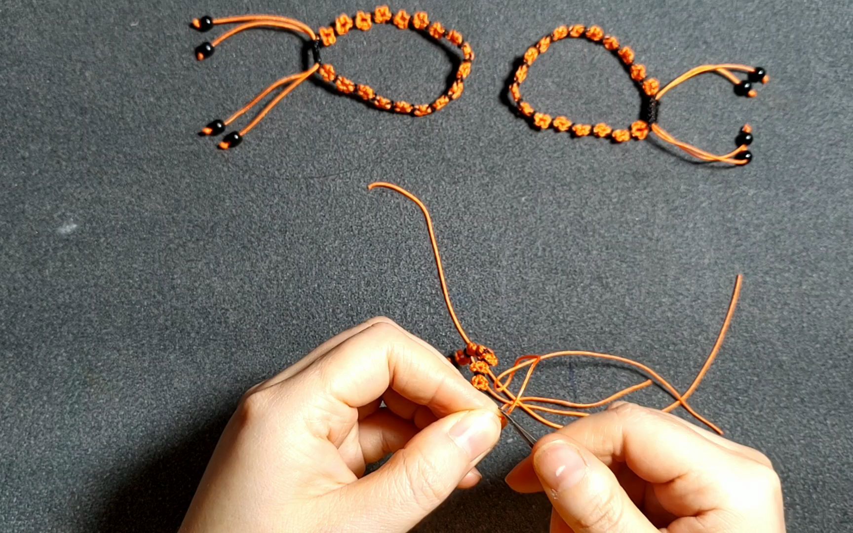 绳编梅花手链收尾的详细制作教程