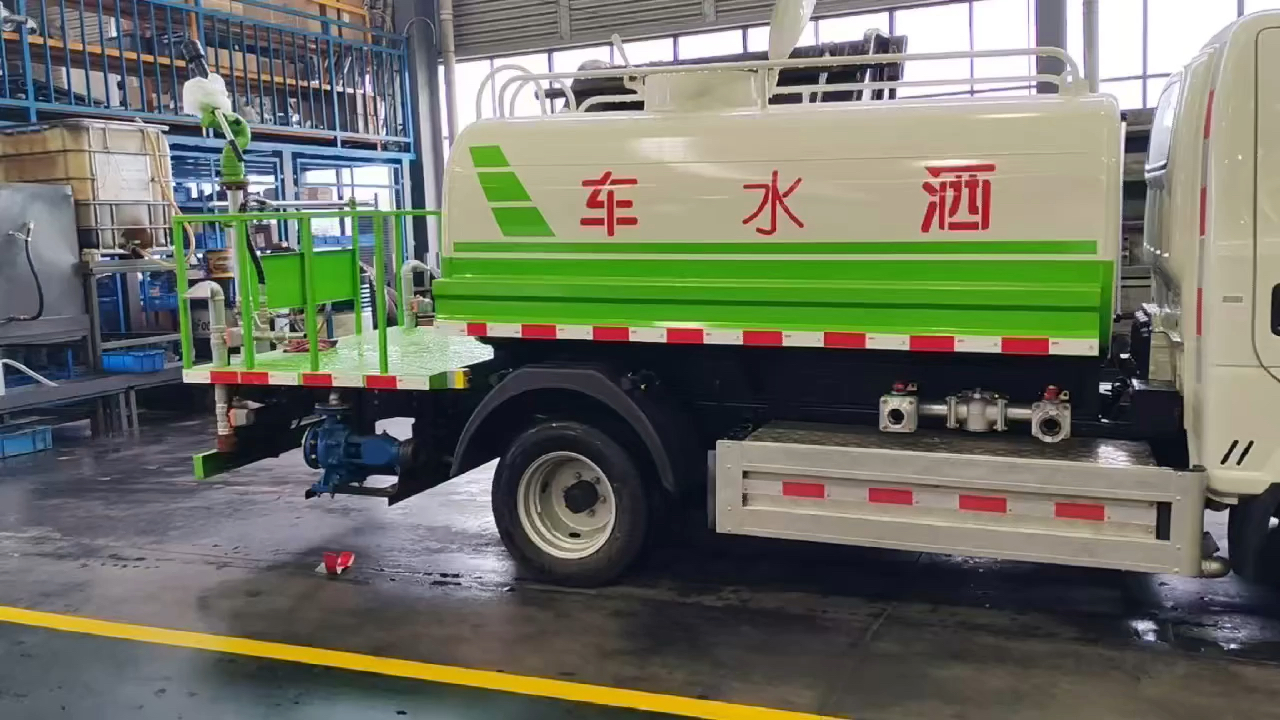 小型纯电动洒水车刚刚出炉#纯电动洒水车#小型电动洒水车