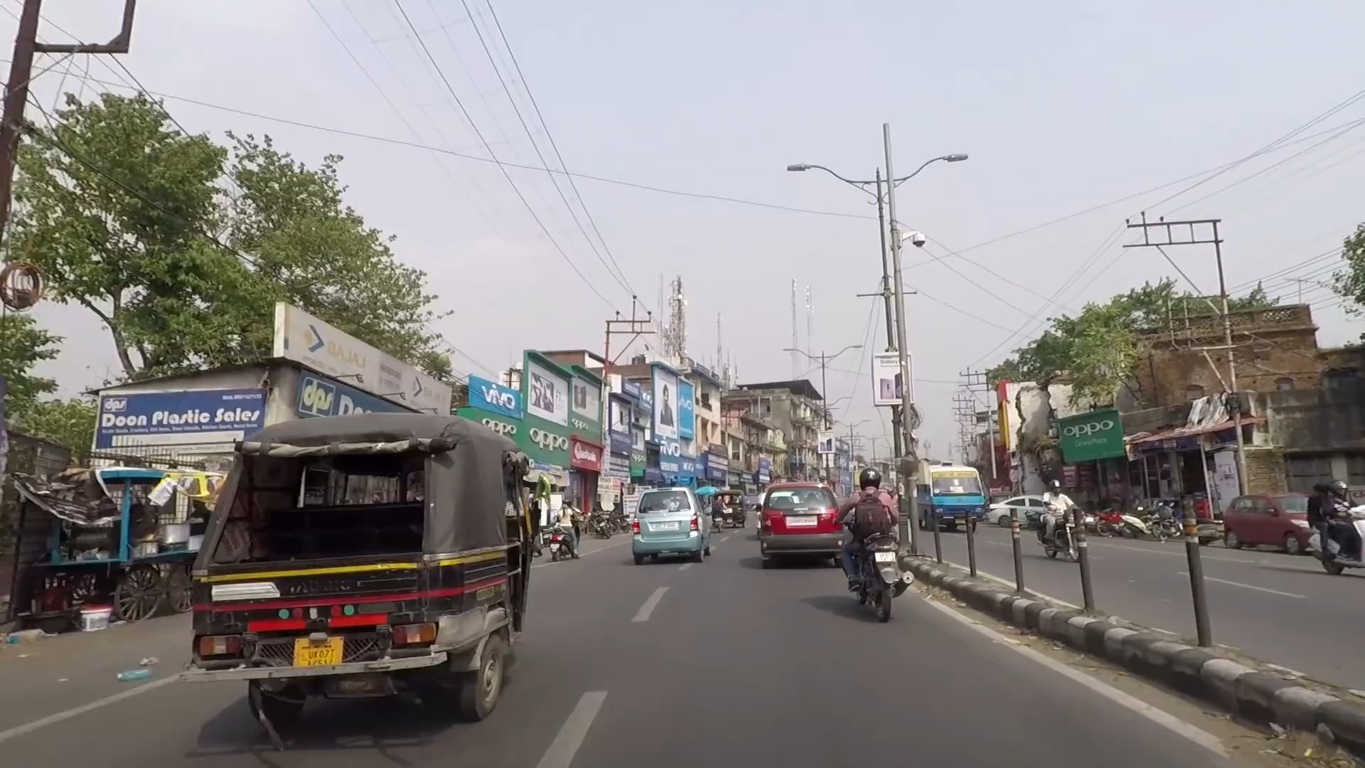 [2018]印度北阿坎德邦首府德拉敦(Dehradun)路拍,人口100+万.北阿坎德邦位于尼泊尔以西,喜马拉雅山南麓哔哩哔哩bilibili