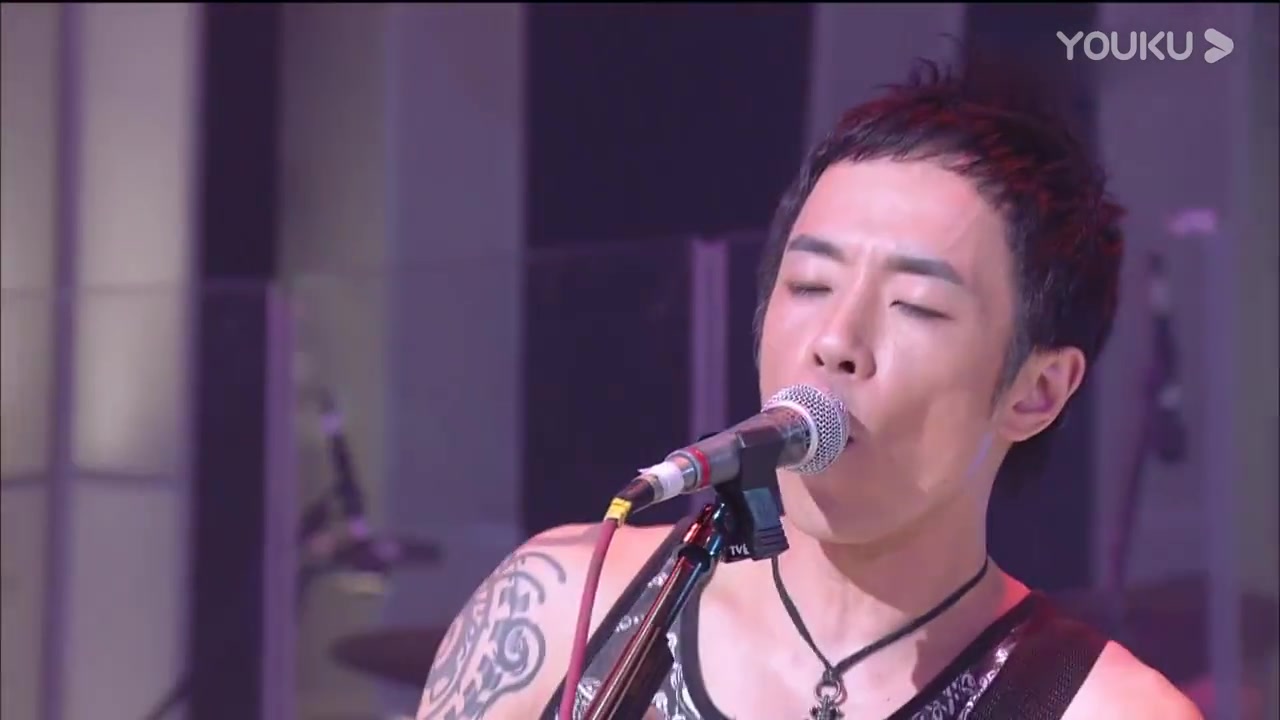 [图][Live]黄贯中 - In The Name Of Rock 1080i_超清