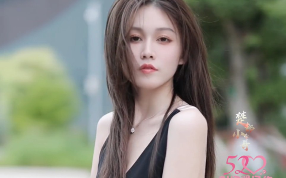 国内最美车模之刘婷唯美合集兄弟们你们喜欢吗评论区给我留言哦