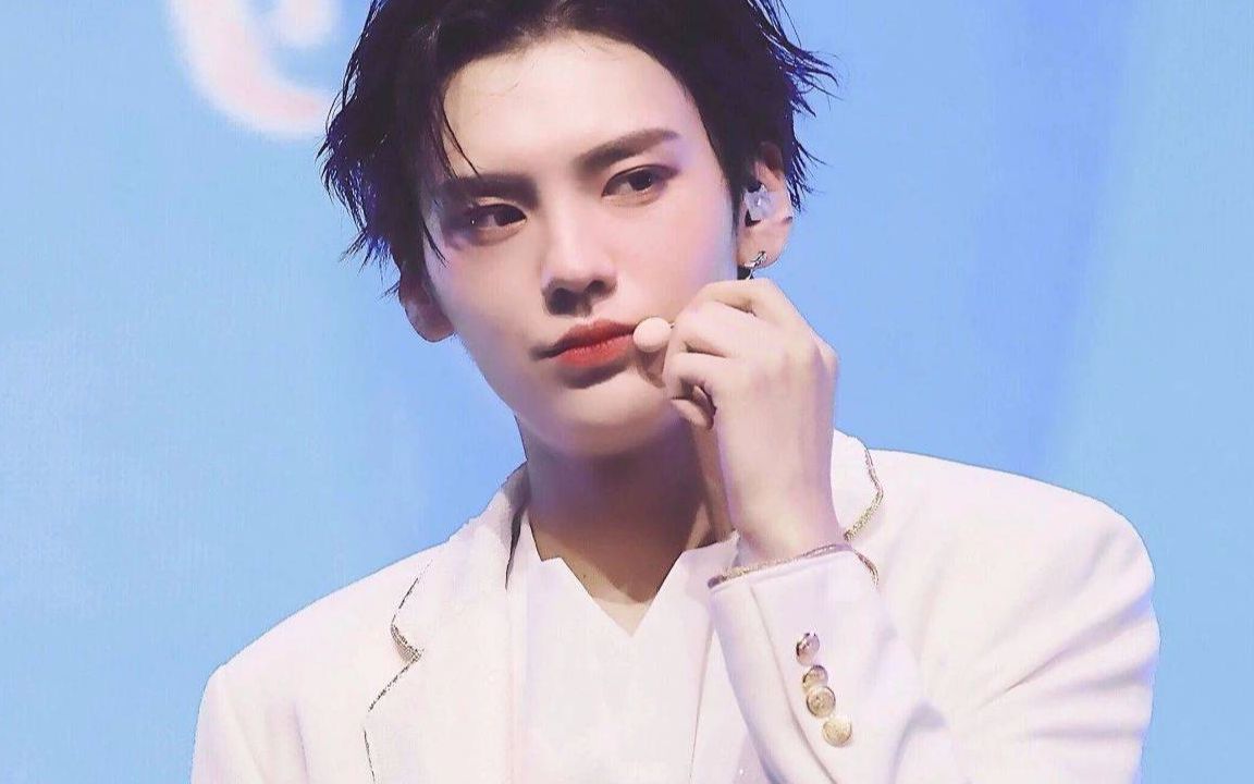 【毕雯珺】毕雯珺清唱《for you》配上这动作,狙击粉丝的心