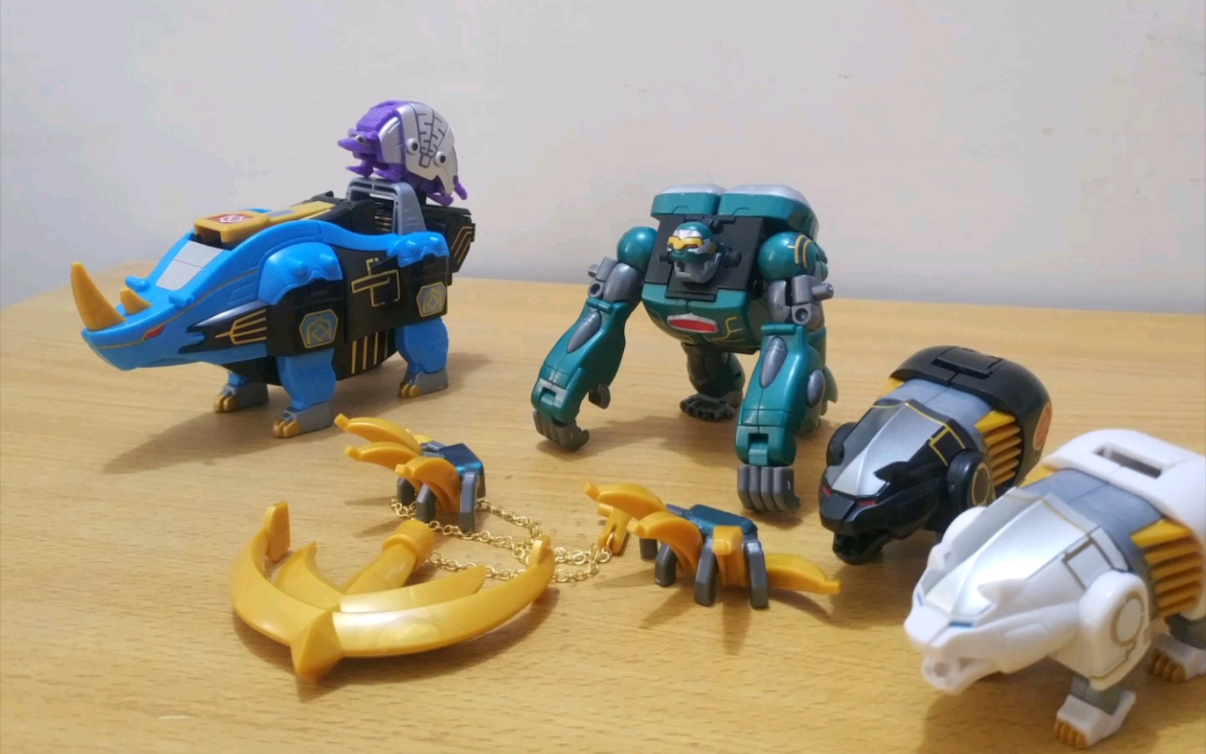 百兽战队牙吠连者smp食玩前两弹展示