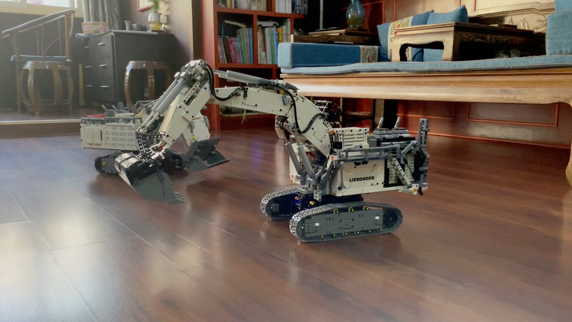 lego42100利勃海尔r9800改反铲式挖掘机