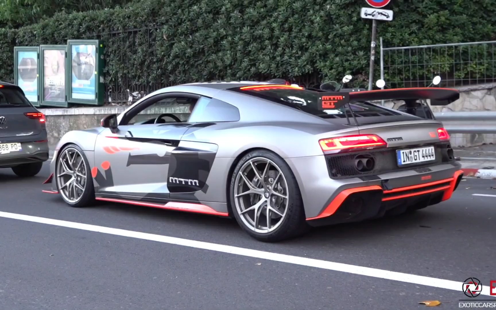 【g声浪】822hp mtm 增压奥迪 r8 v10 性能 - 巨大的加速!