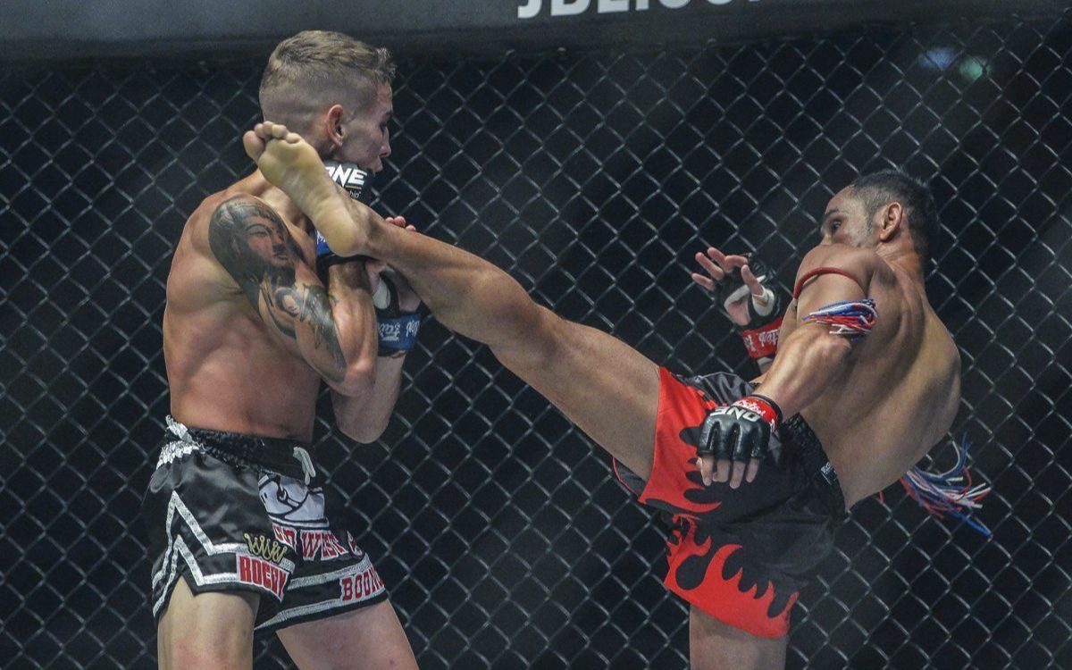 【分指拳套muay thai泰拳赛扫踢highlights集锦】