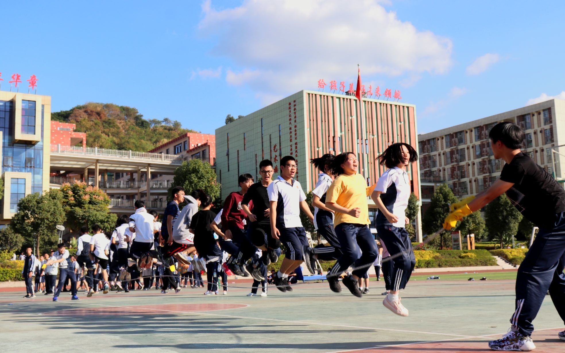 龙岩北大附属中学图片