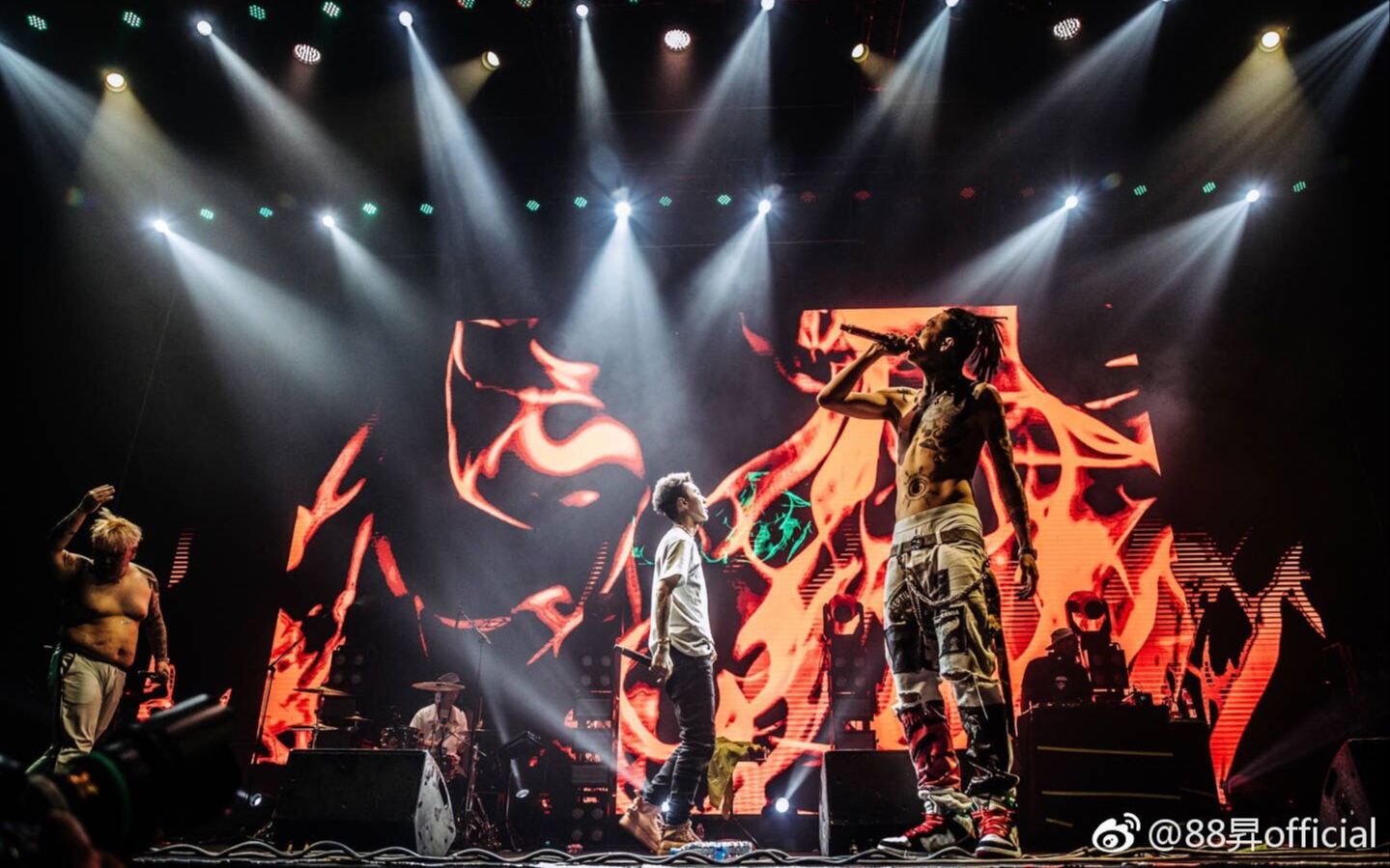 活动作品vlog一起去看higherbrothers恭喜发财成都站