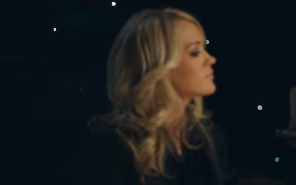 [图]（爵士歌者-Tony Bennett ）+ Carrie Underwood - It Had to Be You