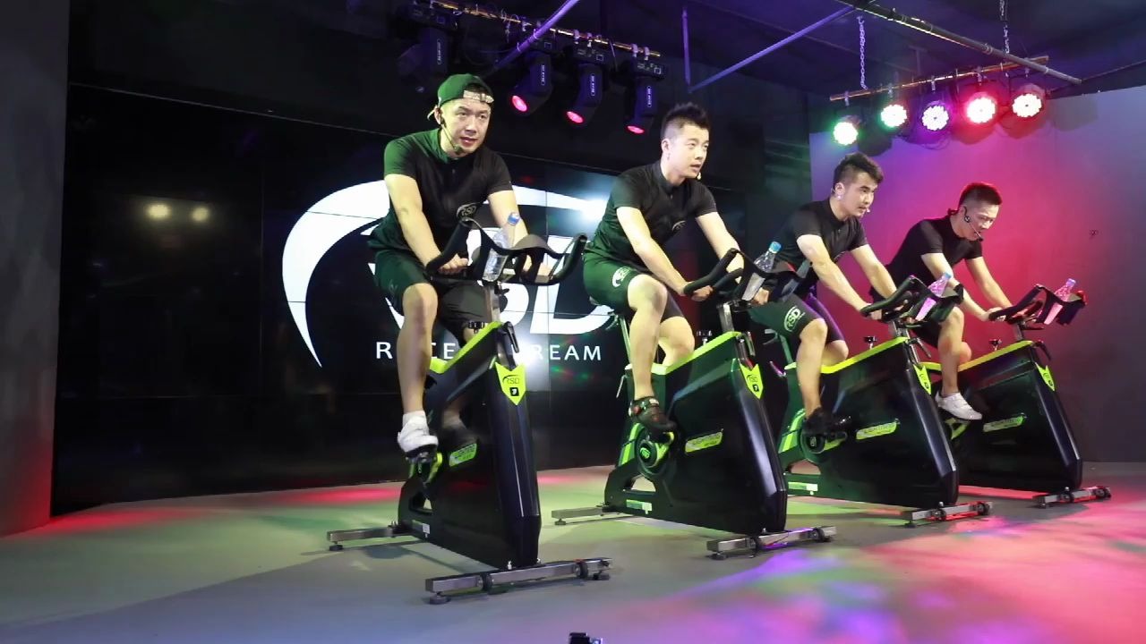 国内动感单车教学视频学习健身团操课程