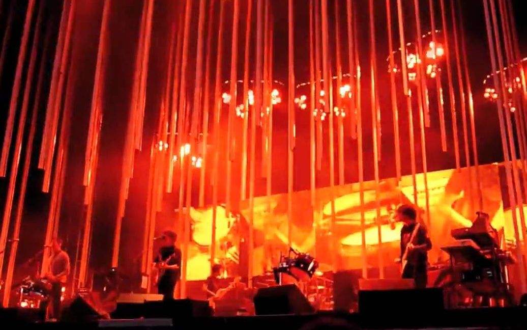 Radiohead A Wolf At The Door Radiohead Live In Praha