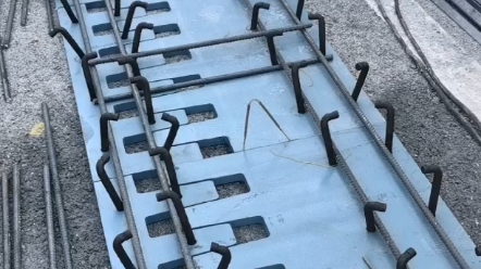 梳齿板式伸缩缝施工