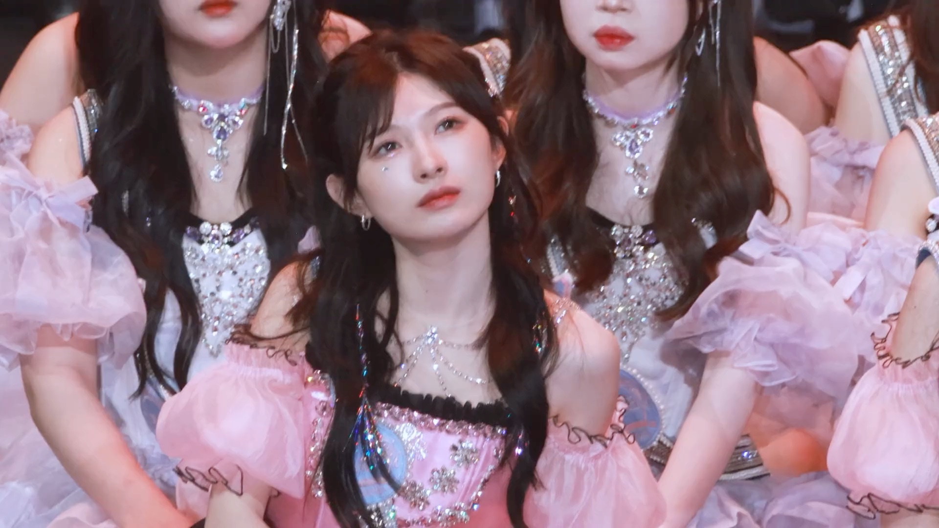 看演唱会,结果听了两个小时报排名,看到一个不错的小姐姐#snh48 #女团