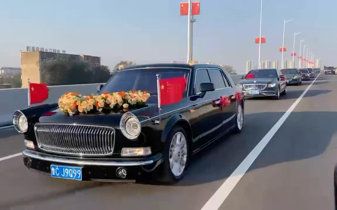 滑着走的红旗l5