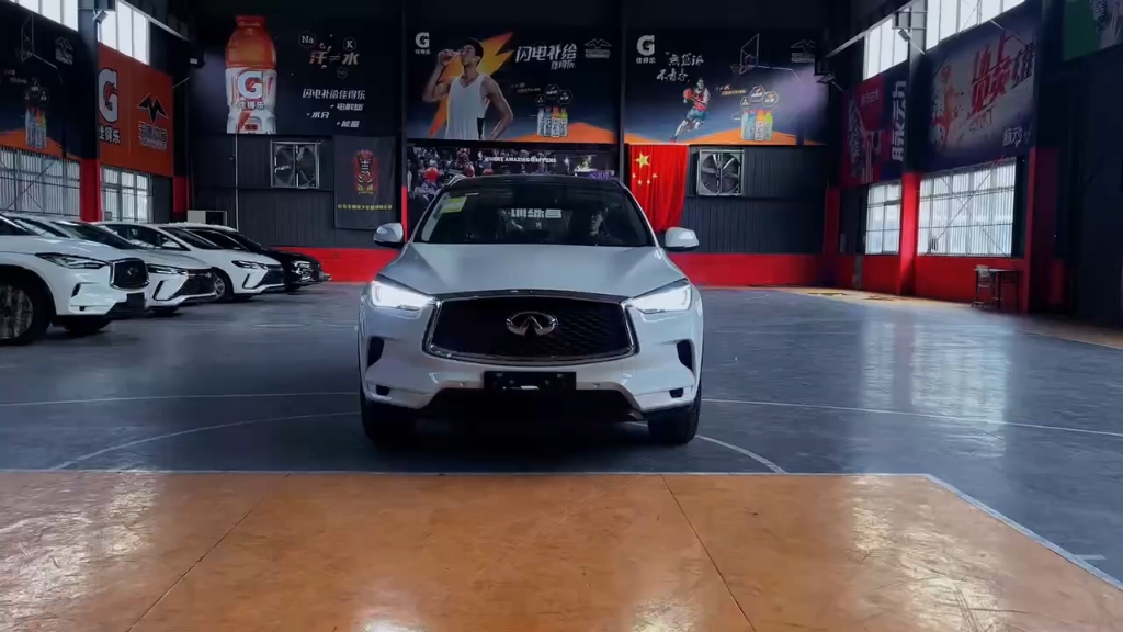 22款#英菲尼迪qx50 四驱菁英指导价3688卖二十三万多包牌包税新车出厂