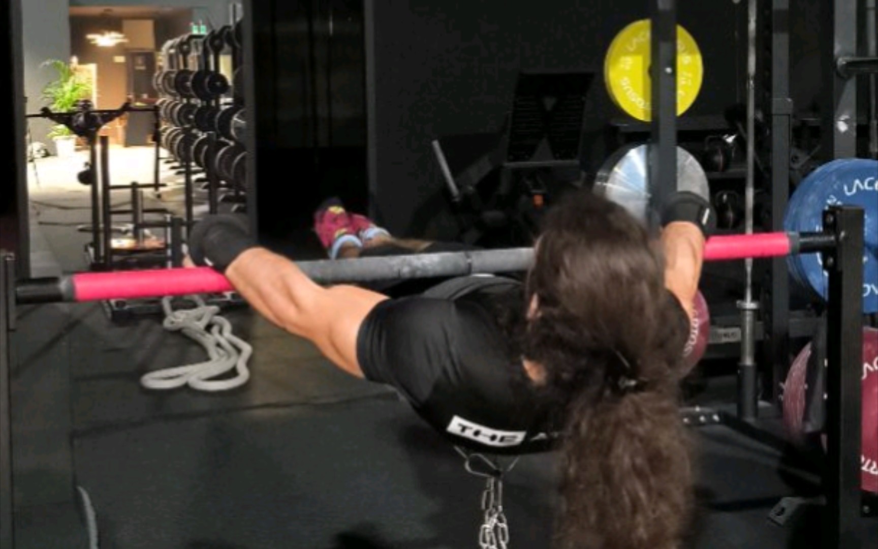 来自卡鲁索的负重直臂贴腹!