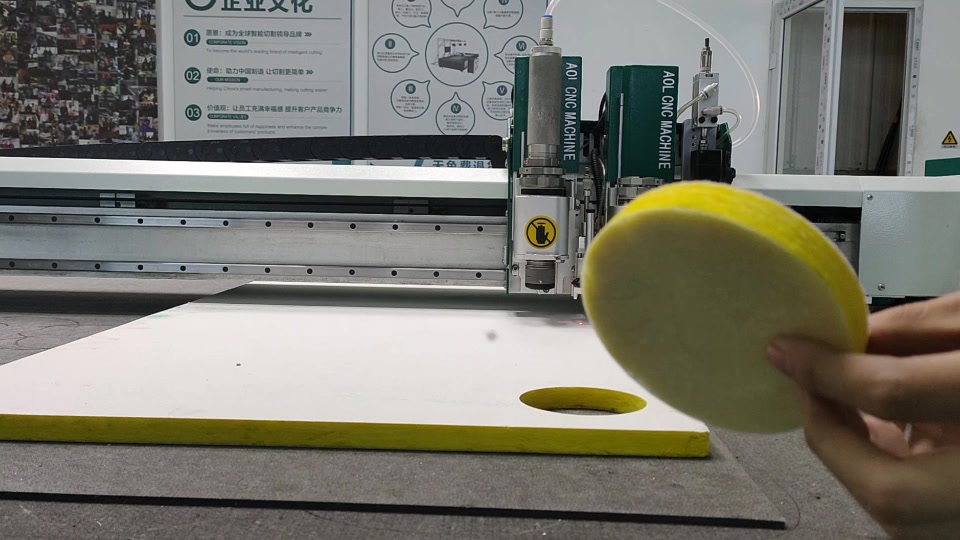 测评奥镭自动切割机切割岩棉20毫米刀头使用小行程气动刀效果很棒老板