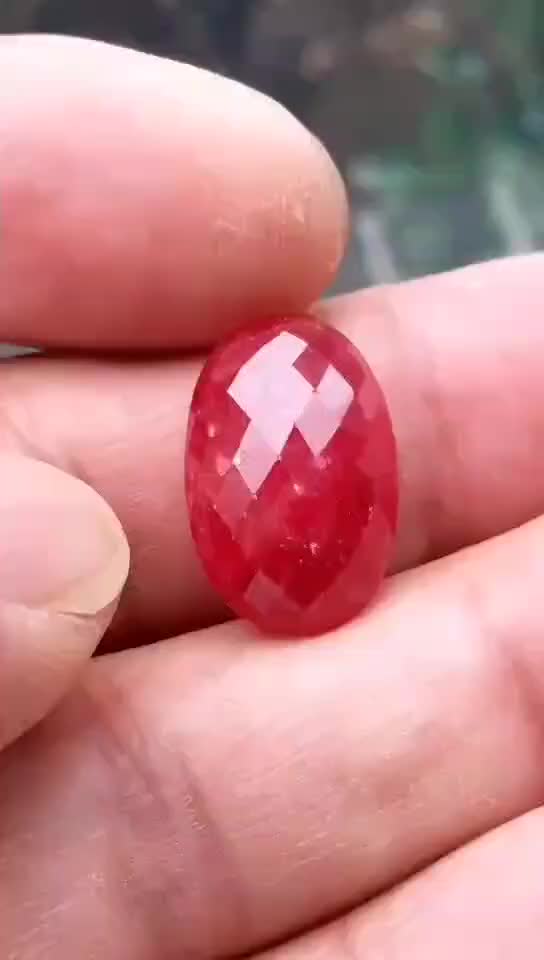 产自巴西蔷薇辉石18克拉上翻斜格子面有棉絮无裂实物有绝地颜色哦宝石