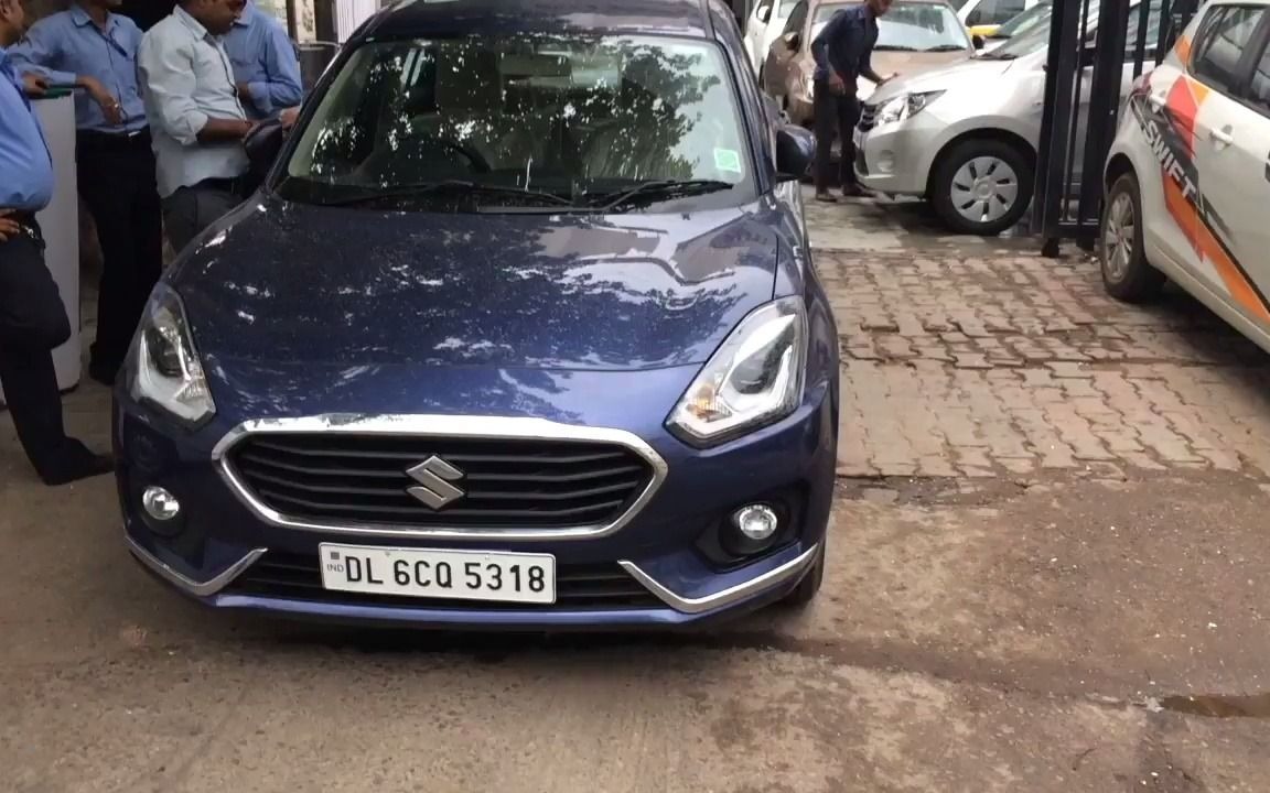2017年新款maruti suzuki dzire zdi 蓝色内饰和车身
