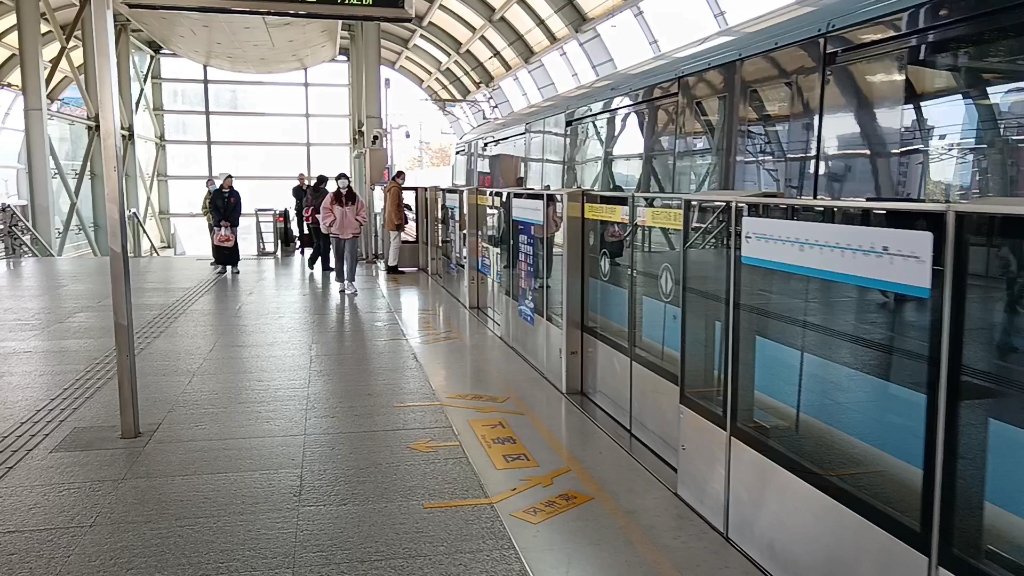 南京地铁1号线( 065066 )出迈皋桥站