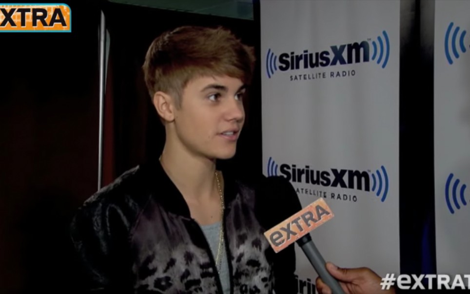 justinbieber早年在采访中说为日日写了一首歌还唱了一小段