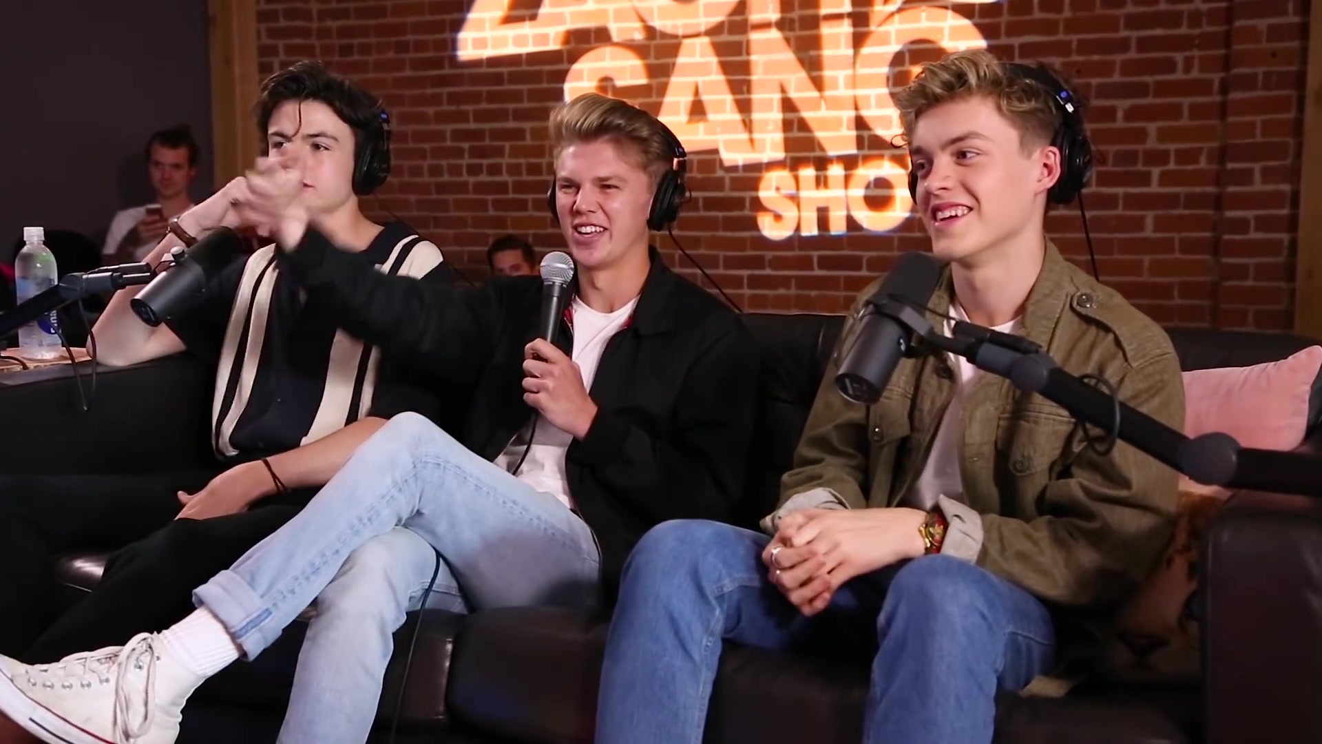 new hope club talks crazy_ the vamps _ new music_哔哩哔哩 (゜-゜