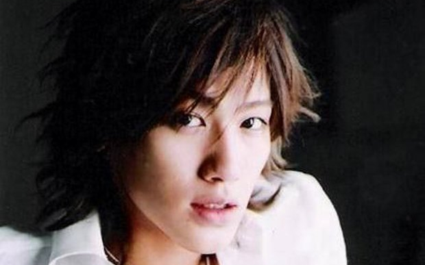 赤西着janji rose ローズピアスバラ薔薇kat-tun