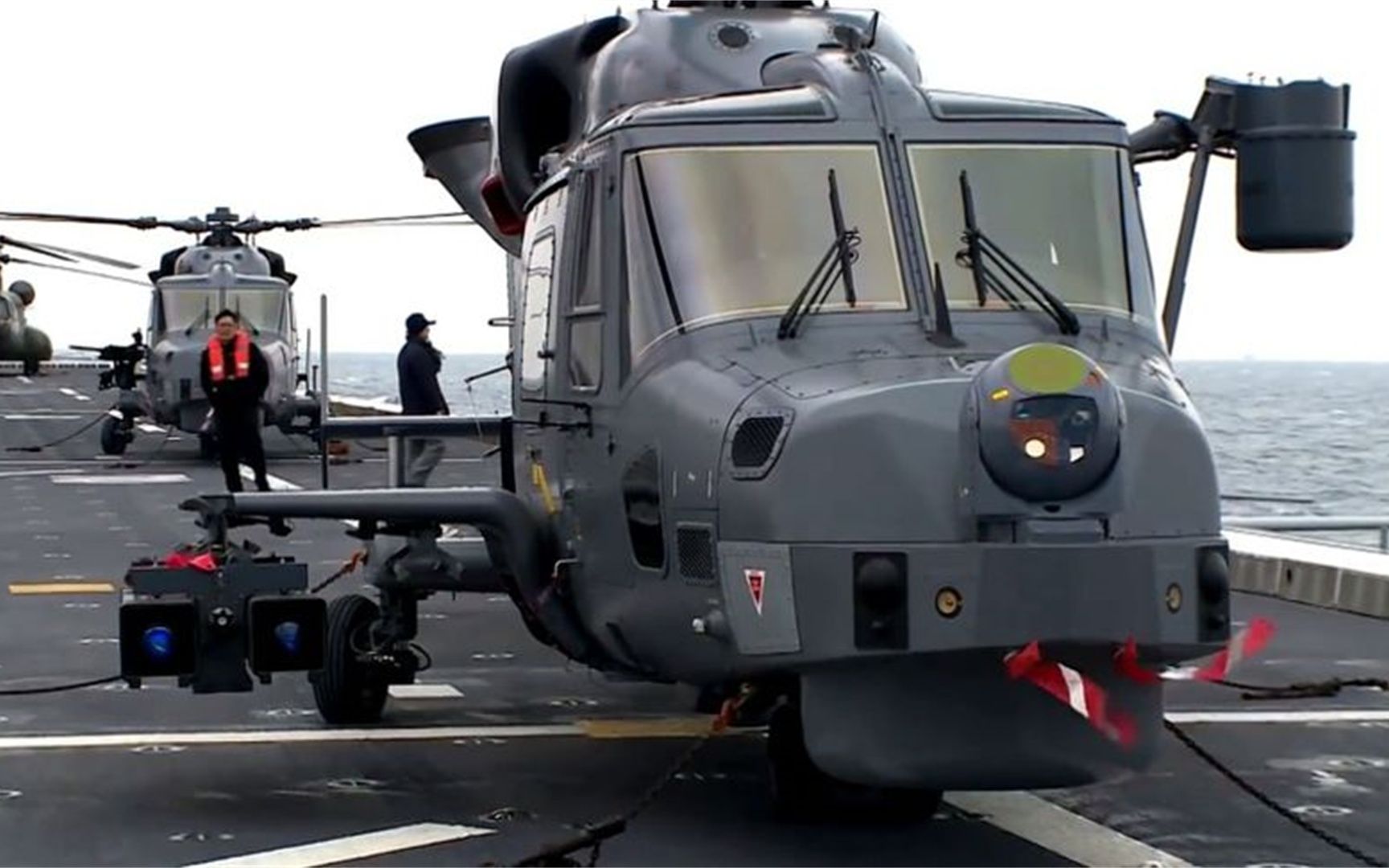 韩国海军aw-159"野猫"反潜直升机