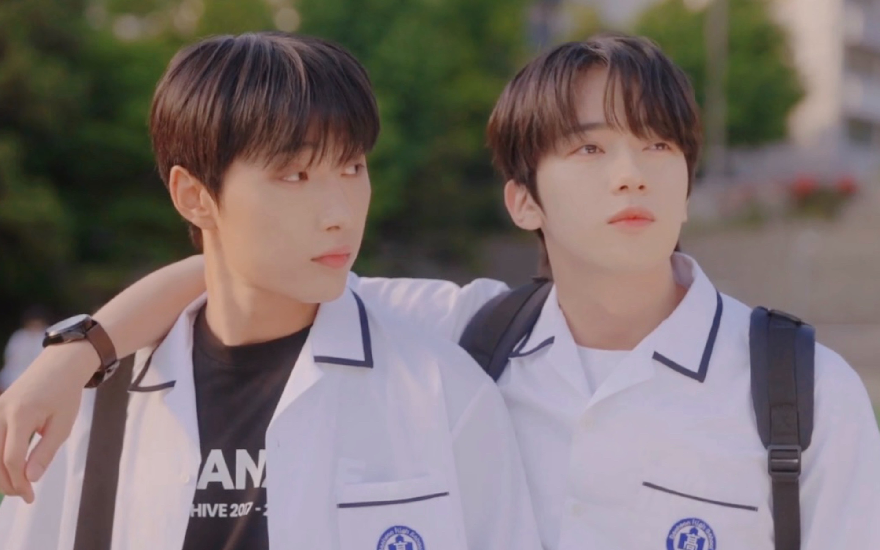 【求安慰少年】欢迎收看"颜狗"的大型双标现场