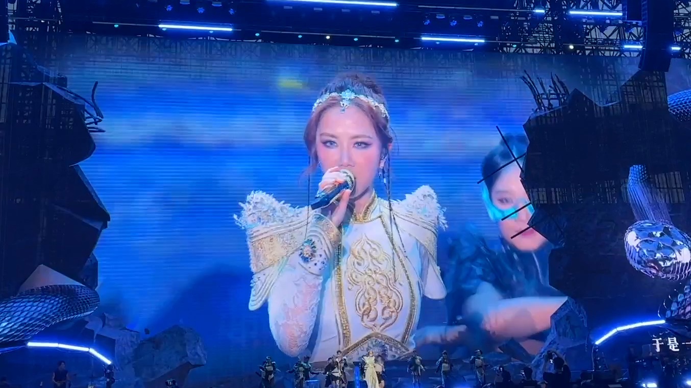 【G.E.M.邓紫棋】I AM GLORIA 呼和浩特站哔哩哔哩bilibili