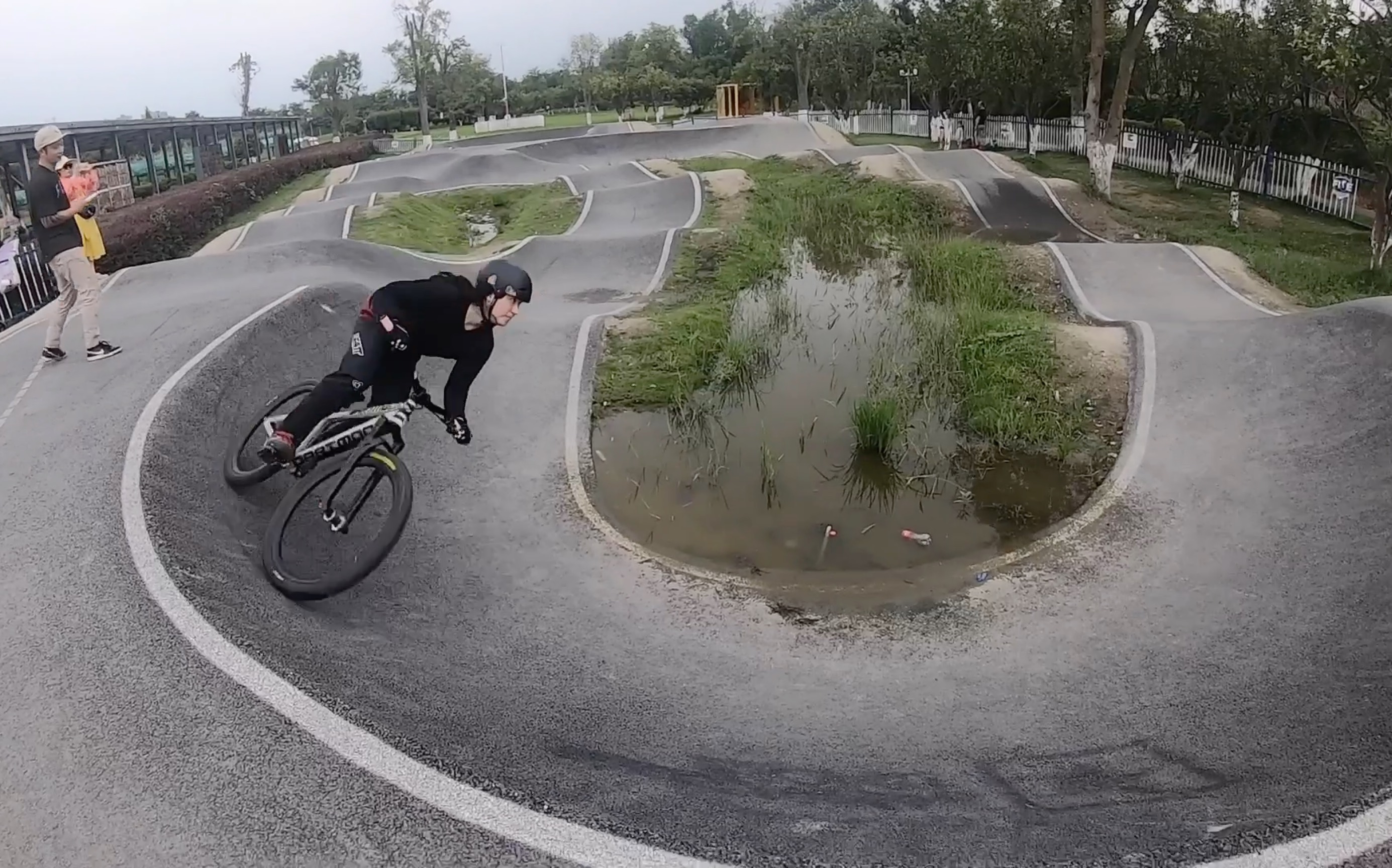 活动  还记得上次的情侣泵道比赛嘛 这才是正片