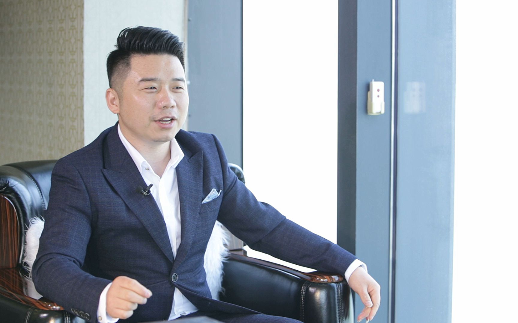 肖为民:从说话哆嗦的小白到演讲领域的大师_哔哩哔哩 (゜-゜)つロ