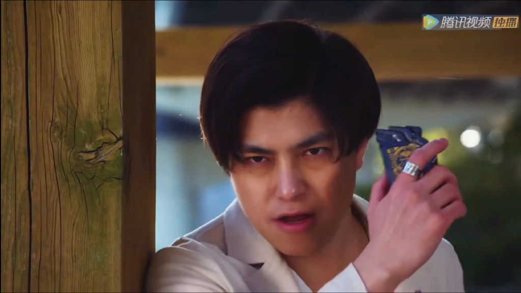 假面骑士老千Ⅴs虾饺腾讯国语 ?