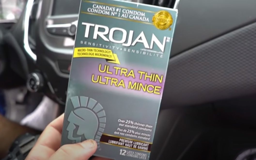 如何拿着小票去超市退用过的避孕套