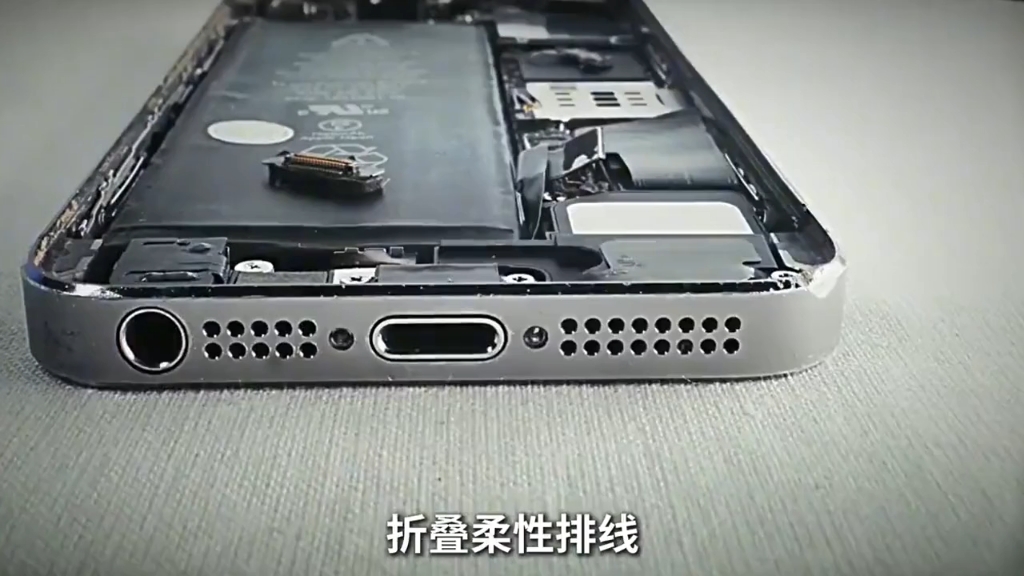探秘苹果手机生产线:郑州富士康内部视频首次公开!