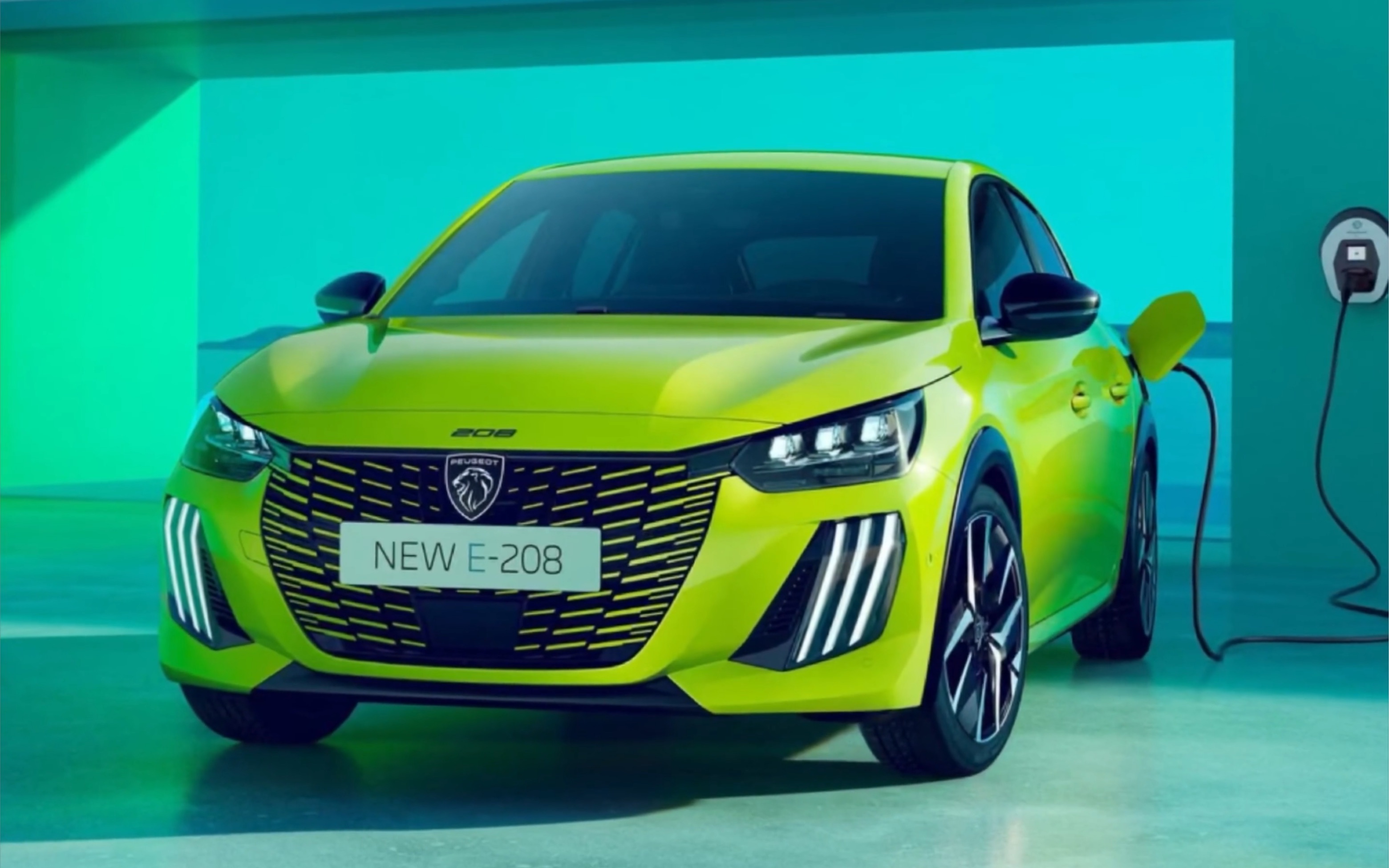 新标致e208官图,尾灯跟头灯组全新设计,奶凶的小狮子,可惜无缘国内