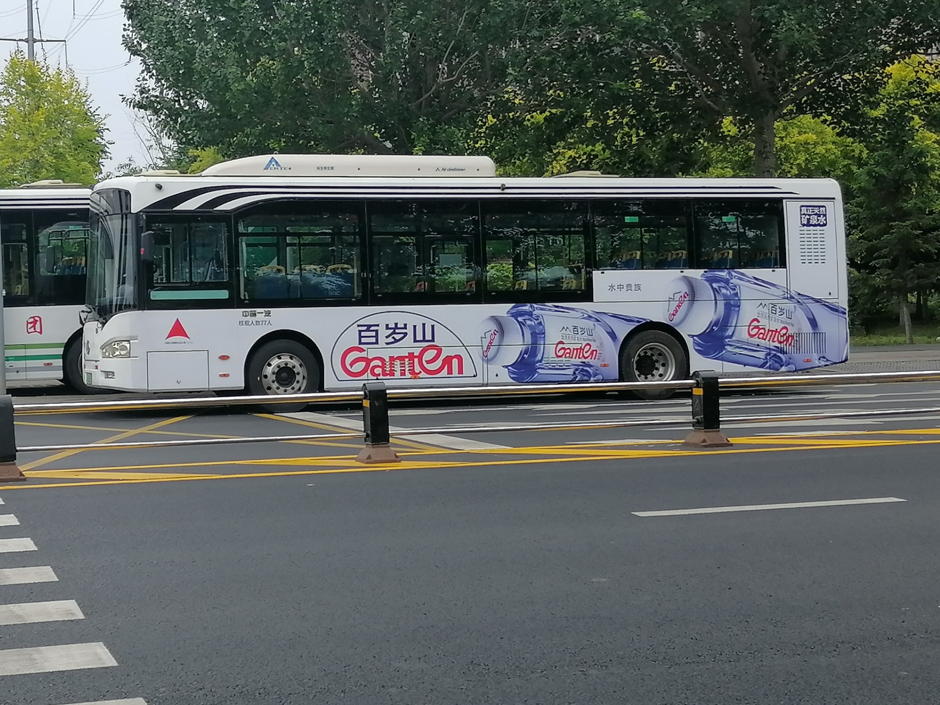 雨天特有的氛围感!长春公交g233路前方展望