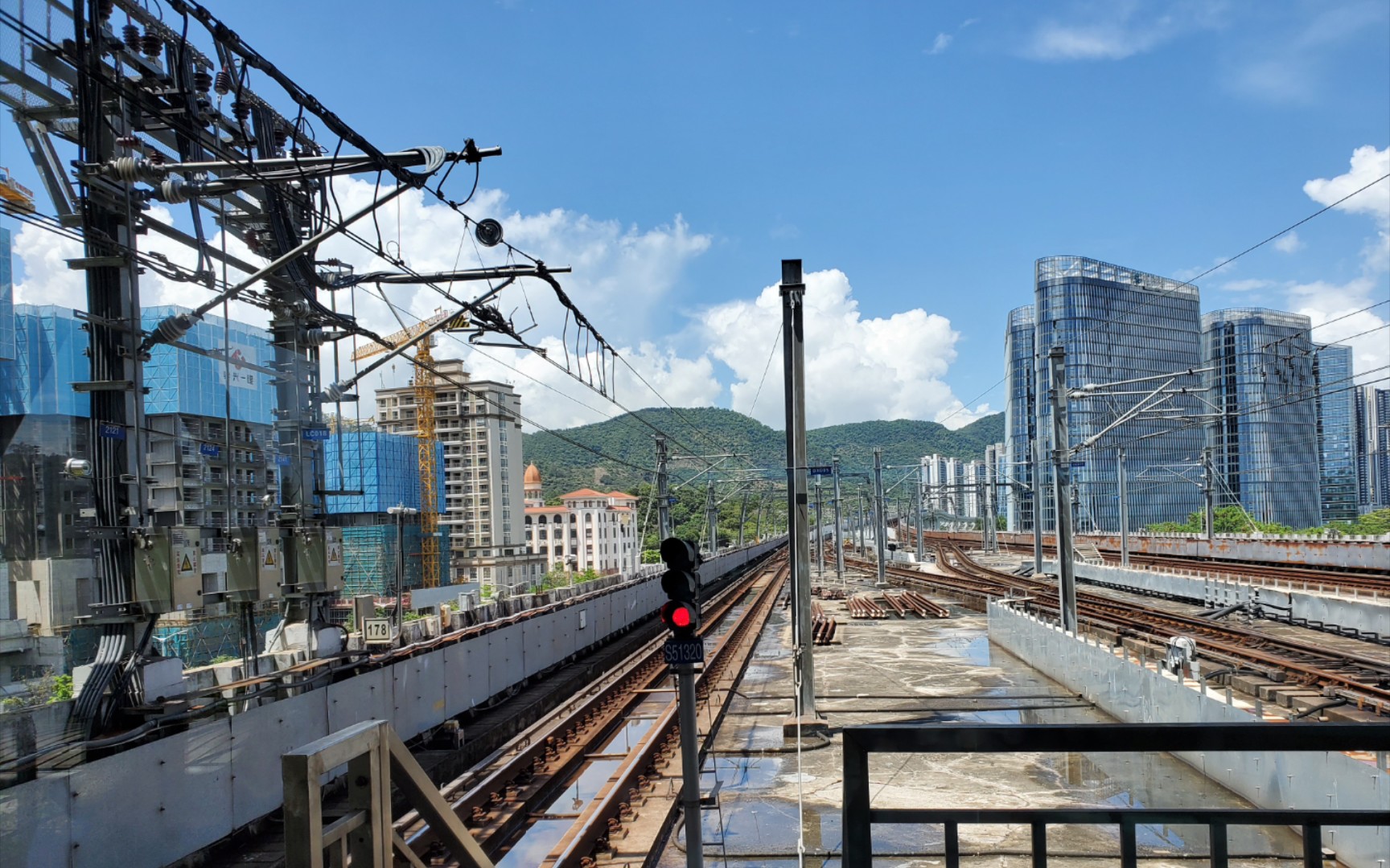 深圳地铁5号线,长岭陂站