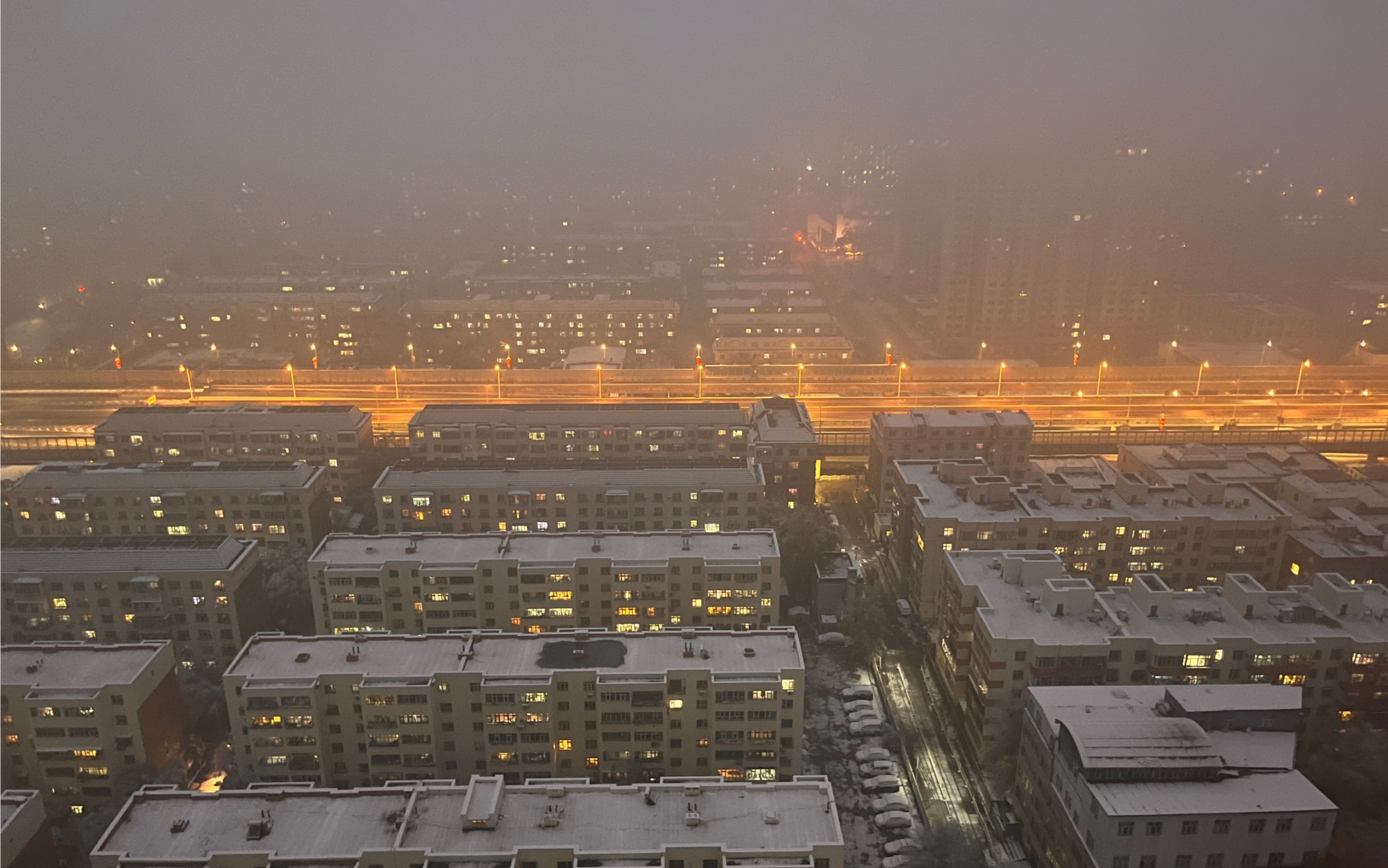 [图]乌鲁木齐封控92天，这座城市下起了大雪