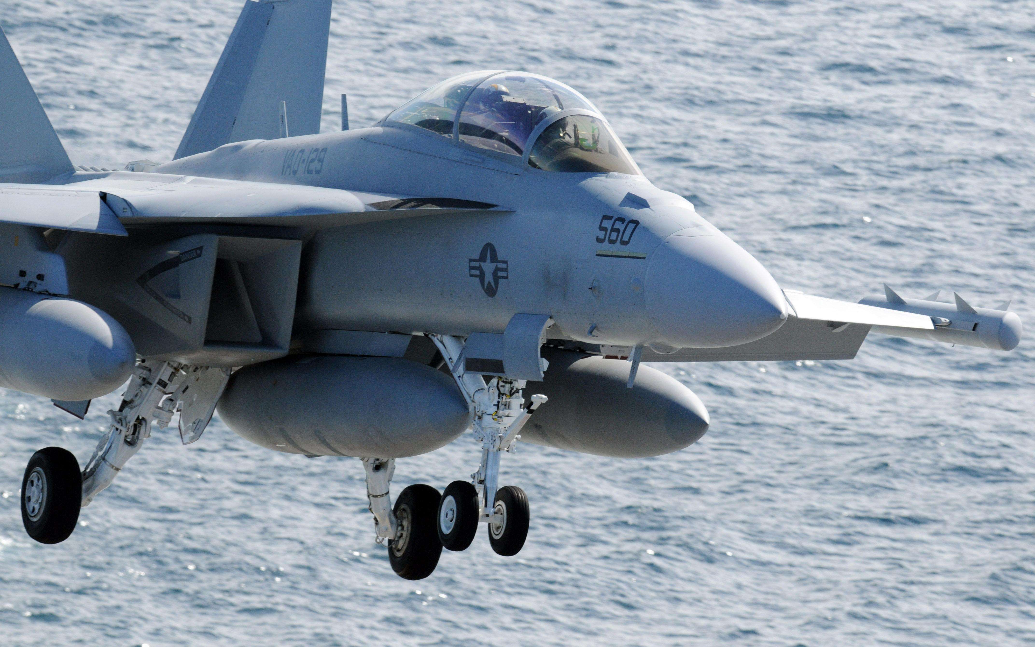 f-18f超级大黄蜂战机如何从核动力航母战机起飞?