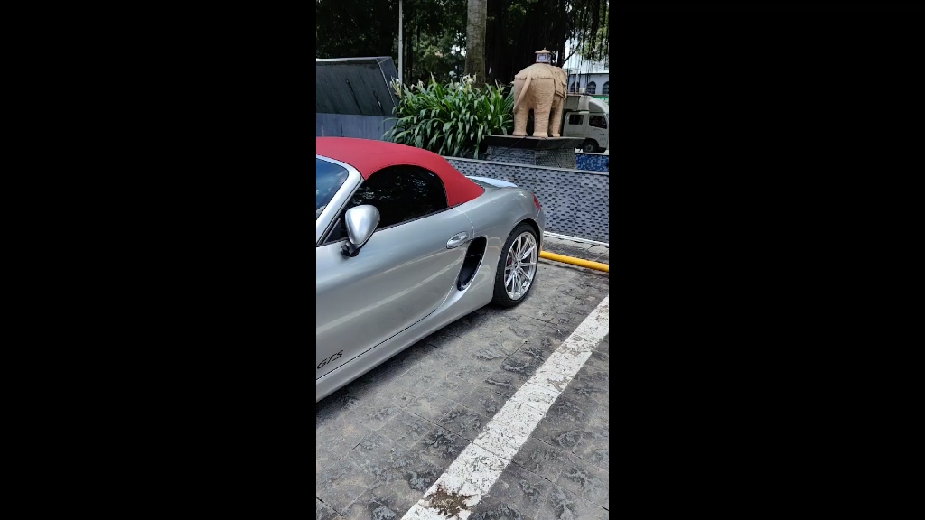 海边兜风必备,保时捷敞篷boxster s,号称小gt3,小458哔哩哔哩bilibili