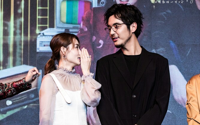 【金世佳柴碧云登场】