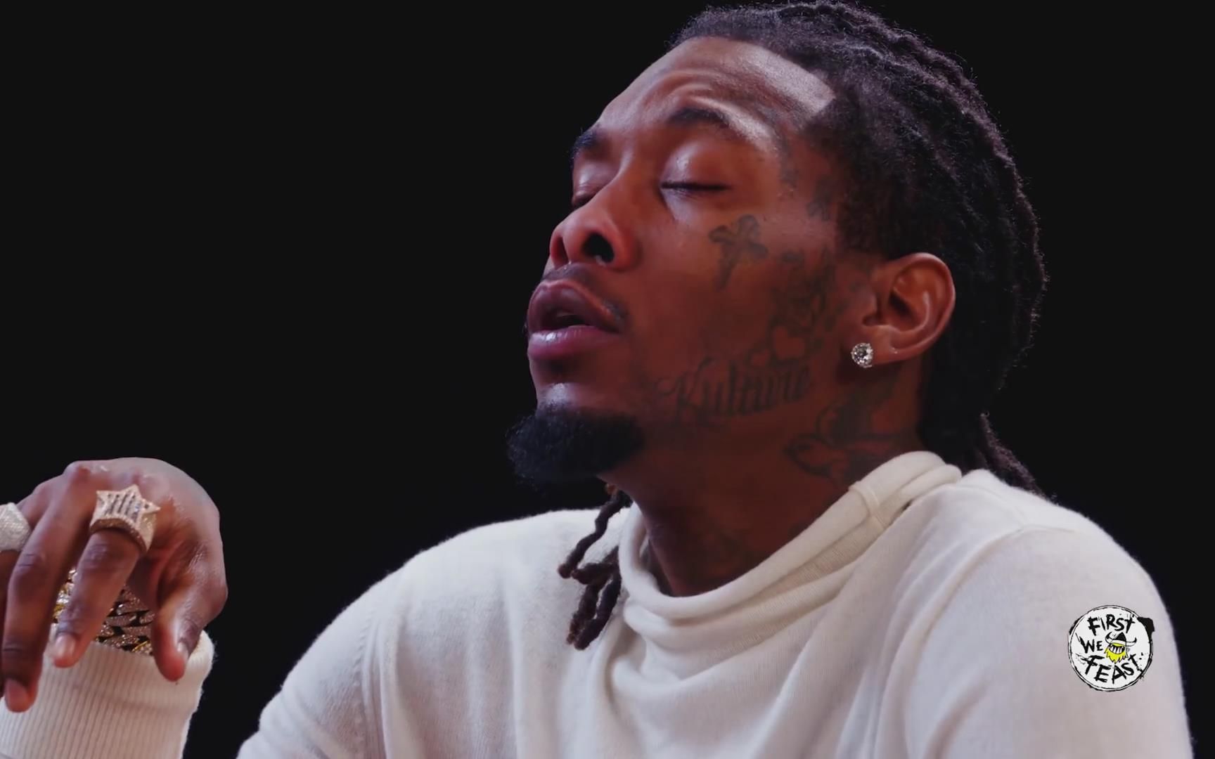 migos二哥offset上综艺吃爆辣鸡翅菊花开裂