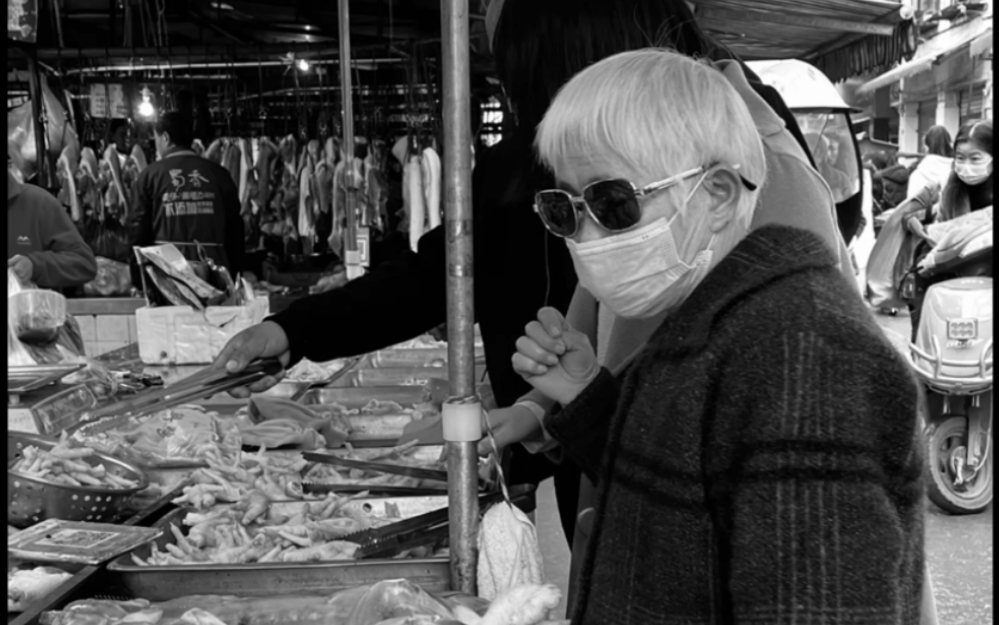 疫情下的黑白影像