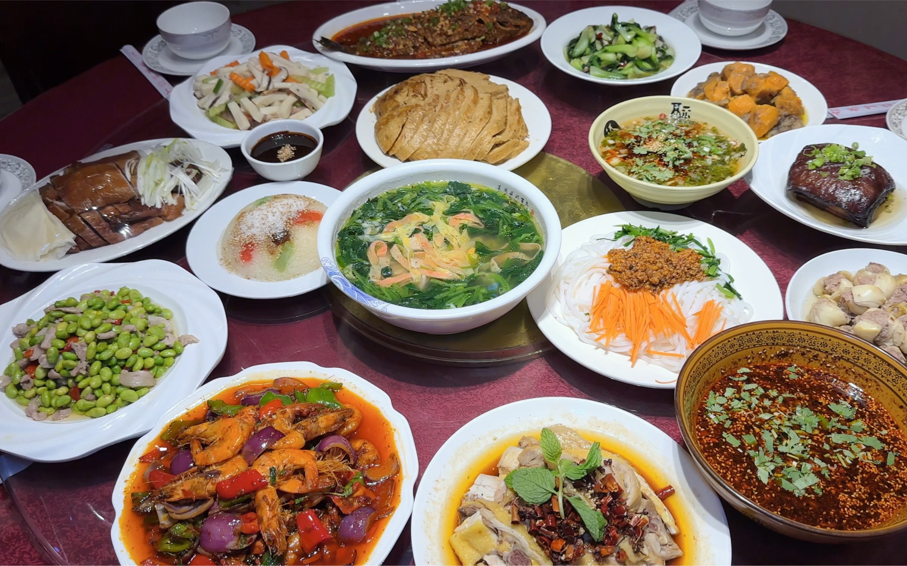 云南保山,好大一个家饭馆,包席宴席菜品价格介绍