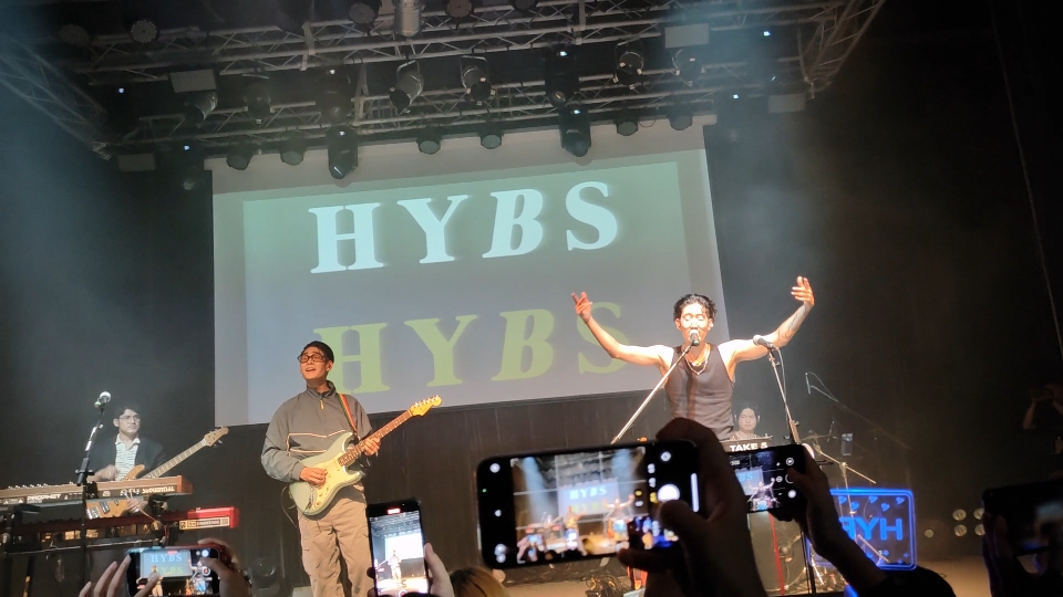 泰国乐队hybs『ride』片段20230724 karn&alyn他们真的是在享受着